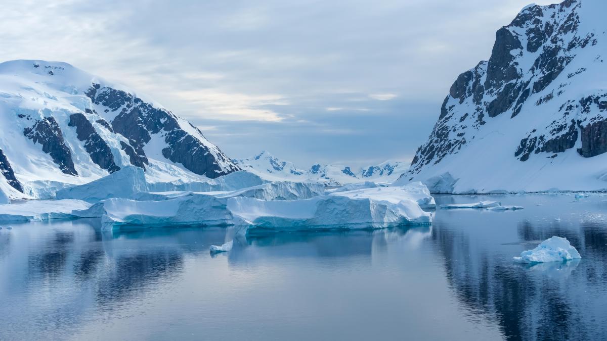 cual es el lugar mas frio de la tierra antartida a 98c
