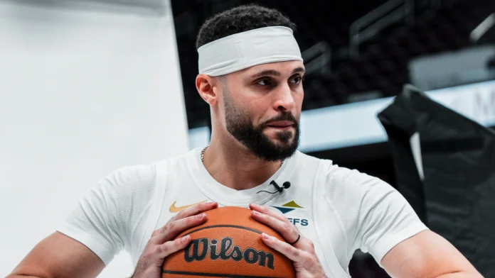 Larry Nance Jr. se une a los Pacers.