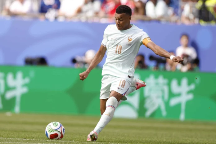Francia y Mbappé preparan duelo contra Suecia