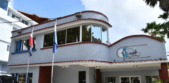 Inicio del año escolar en peligro.