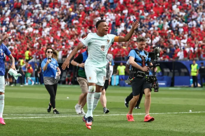 Francia avanza a semifinales del Mundial