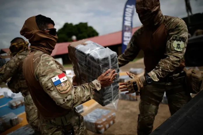 Decomiso de droga en Panamá, tres detenidos.