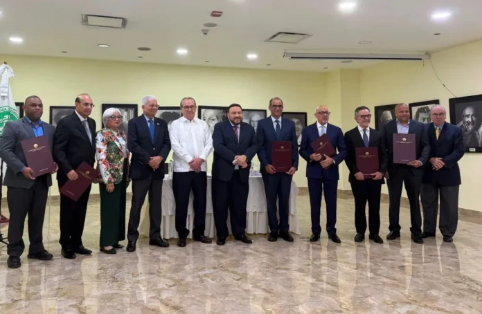 Incorporación de nuevos miembros a la Academia