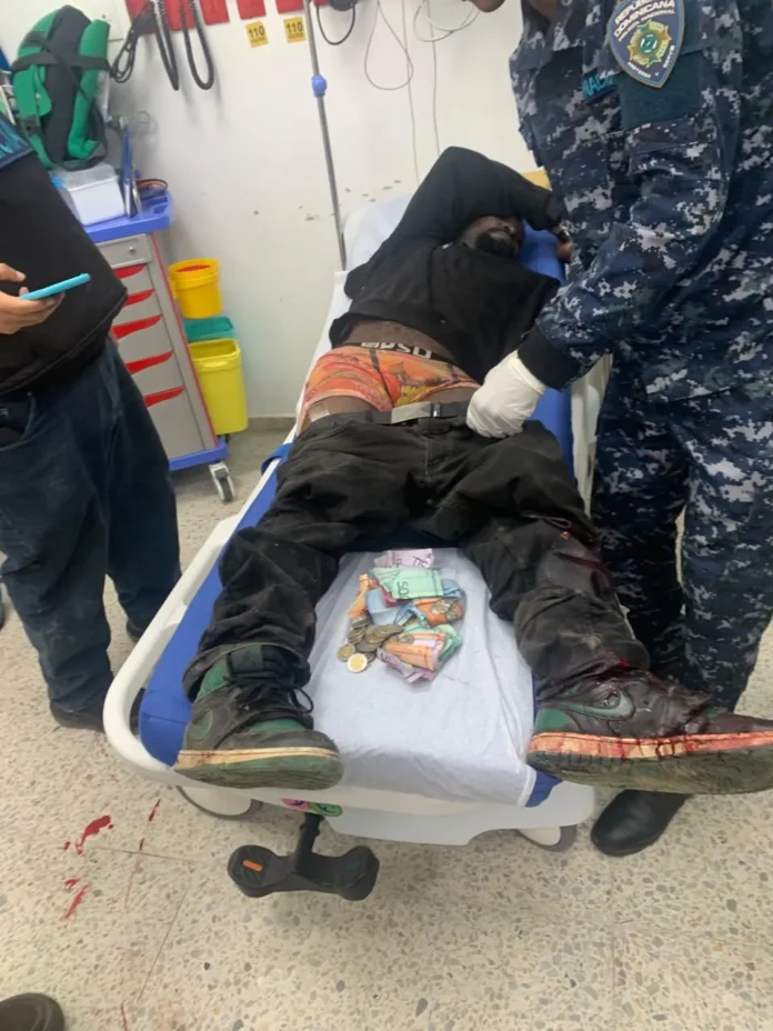 Haitiano arrestado tras intento de robo.