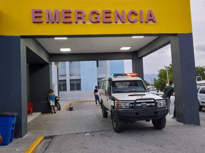 Madre pide traslado urgente por negligencia médica.