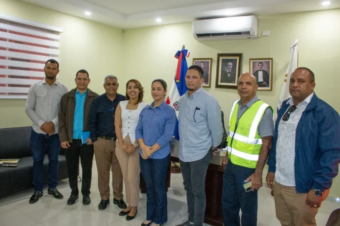 Construcción de escuelas en Valverde 2026-2027