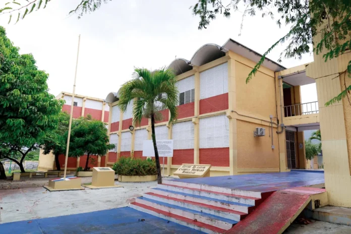 Reconstrucción del Centro Educativo Carmela Shephard