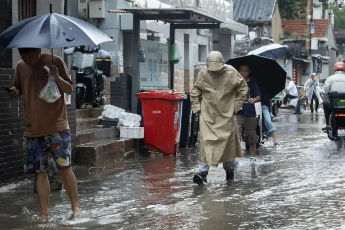 Evacuaciones en Japón por deslizamientos de tierra.
