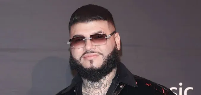 Farruko habla sobre su distanciamiento religioso.