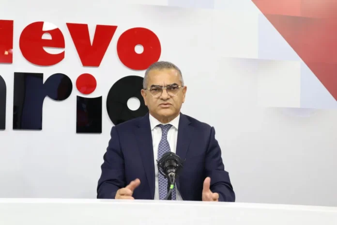 Carlos Gabriel García rechaza cónsul en Los Ángeles