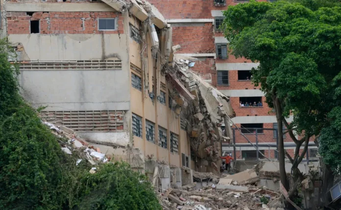 Maestros de Venezuela exigen seguridad escolar.