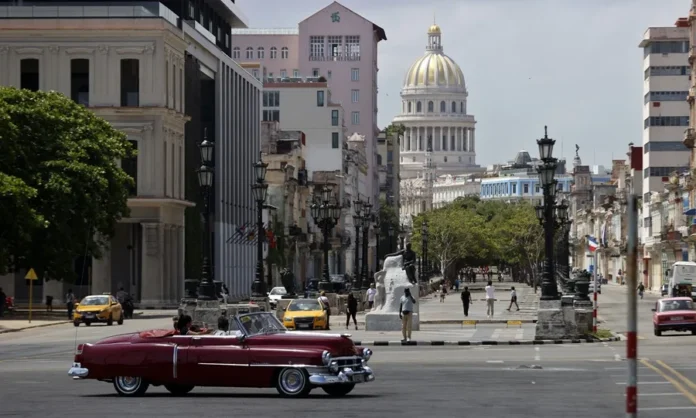 Sanciones de EE.UU. al turismo cubano