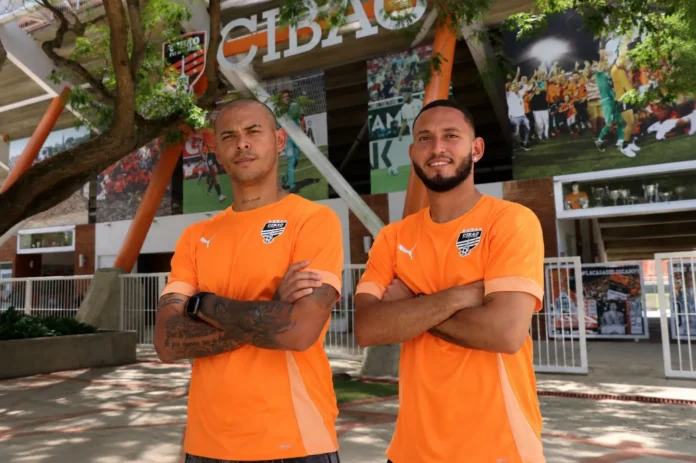 Cibao FC presenta nuevos delanteros Ledesma y Ángeles.