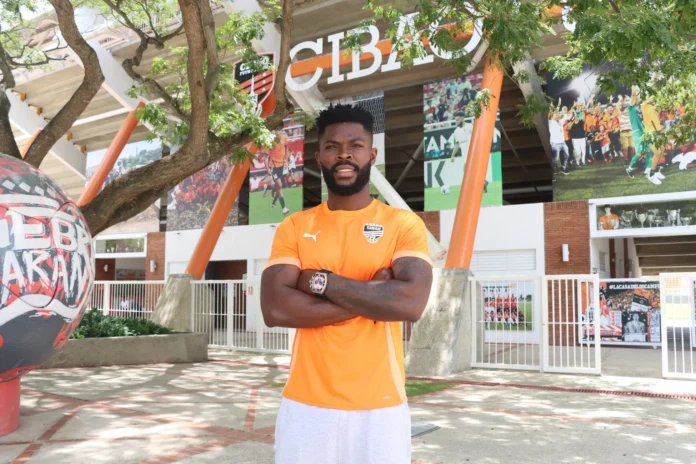 Cibao FC presenta a Darwin Palomeque.