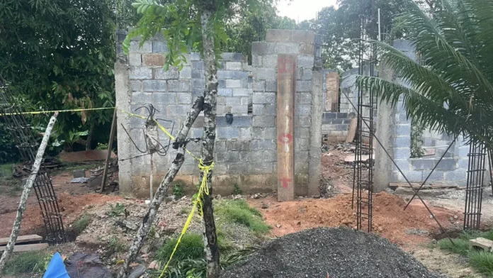 Hombre fallece por electrocución en construcción.