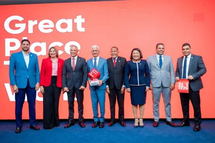 Senado recibe certificación Great Place To Work