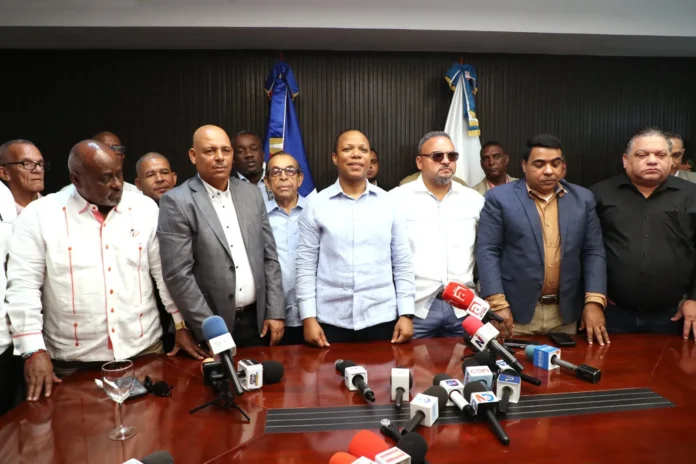 Transportistas apoyan tarifas de pasaje estables