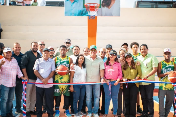 Inauguración de cancha de baloncesto en El Bonao