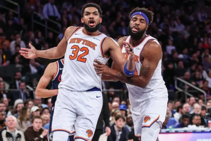 Mitchell Robinson firma con Boston Celtics.