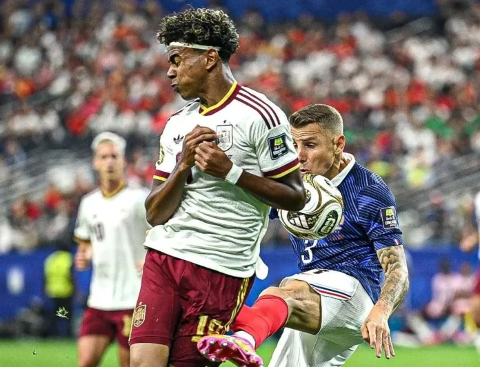 Rodri critica la permisividad arbitral en fútbol.