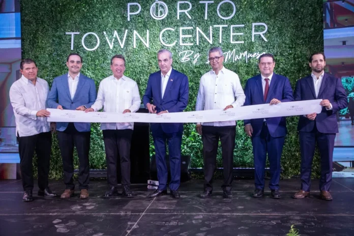 Inauguración de Porto Town Center en Arroyo Hondo