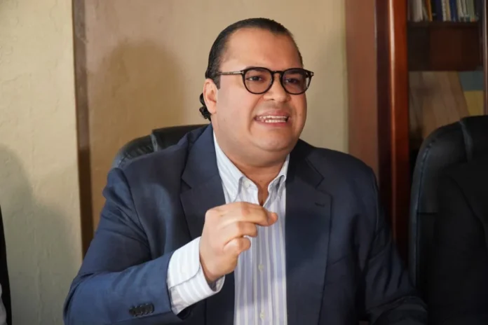Asonafiss critica suspensión de servicios de ARS.