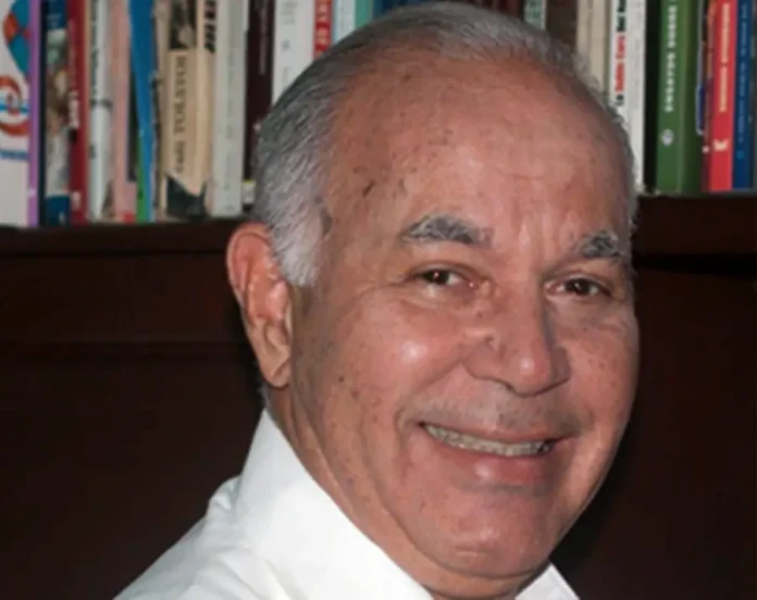 Exsenador solicita aclaración sobre proyectos sin ejecutar.