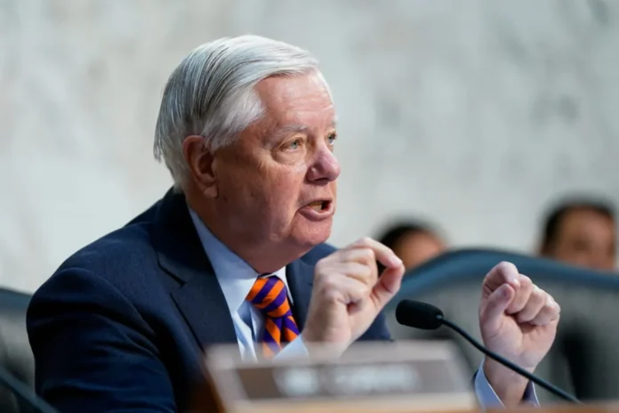 Senador Lindsey Graham fallece por desgarro arterial.