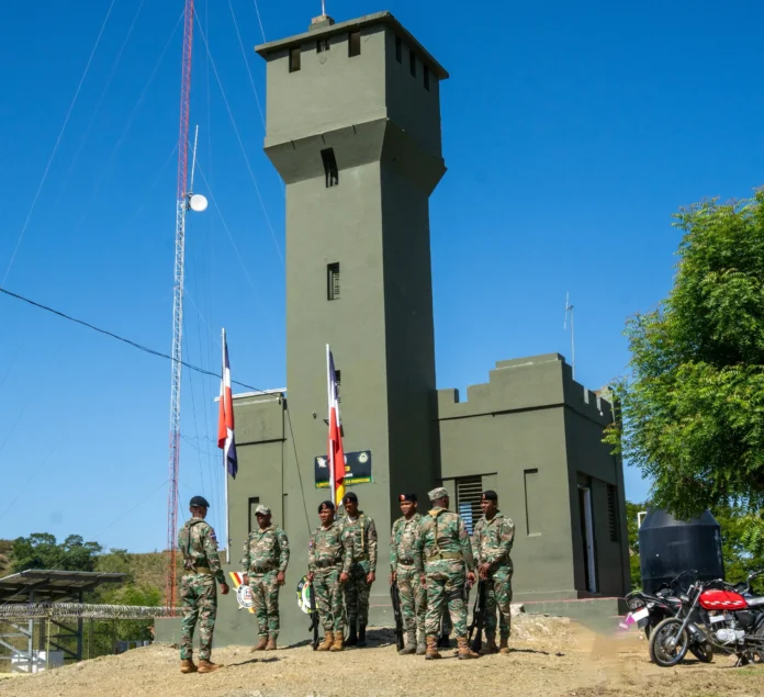Comandante del Ejército supervisa unidades fronterizas.