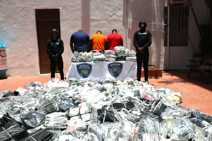 Policía Nacional detiene estafadores millonarios.