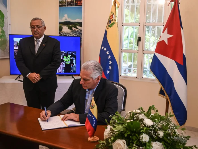 Díaz-Canel firma condolencias por terremotos venezolanos