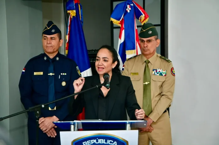 Ministra Raful destaca reforma policial en curso.