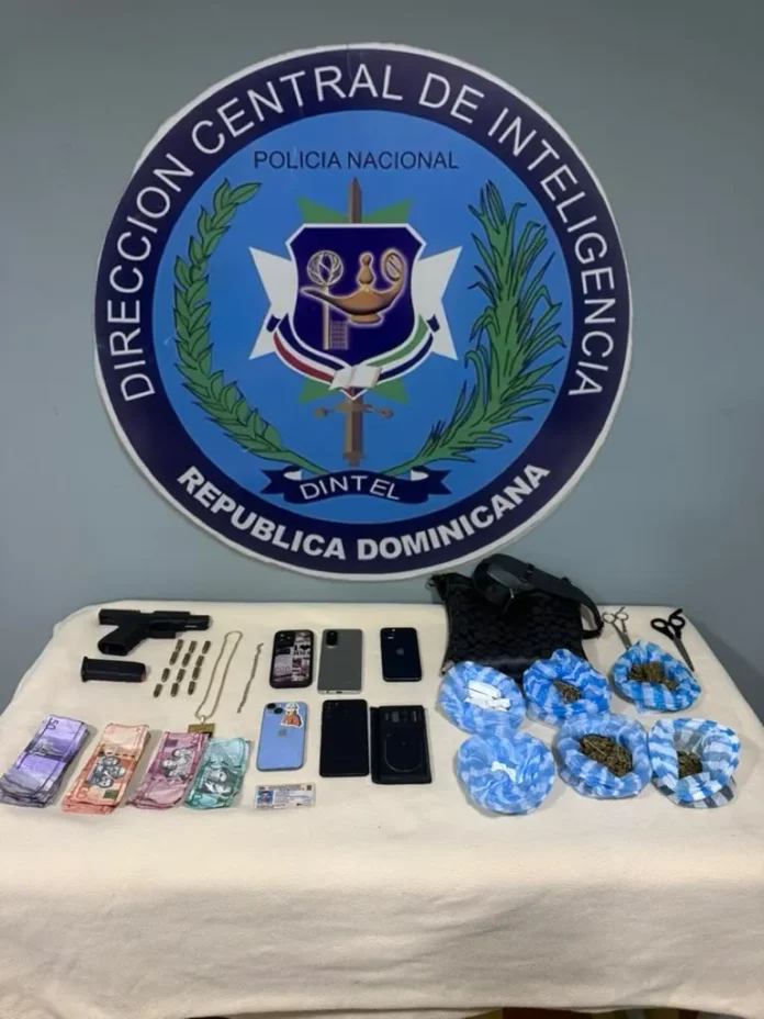 Operativo policial en Sánchez Ramírez.