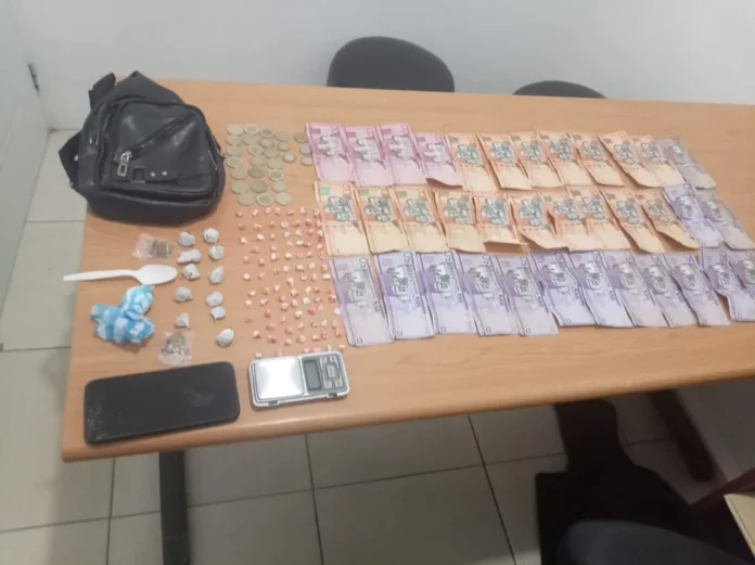 Policía incauta drogas en Boca de Mao