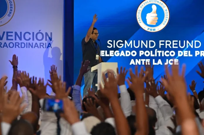 Reformas estatutarias del PRM aprobadas