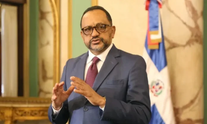 Antoliano Peralta defiende nuevo Código Penal