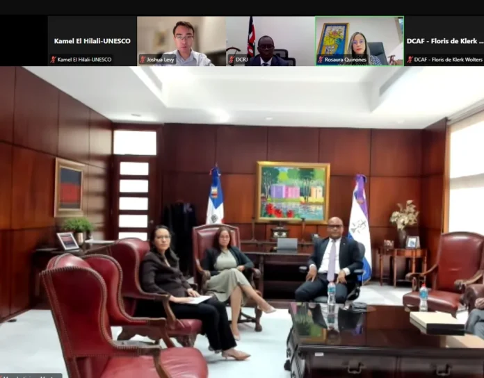 Reunión sobre justicia digital internacional.