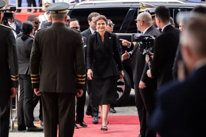 Raquel Peña y Robert F. Kennedy Jr. se reúnen.