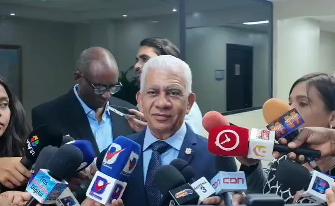 Senador aclara prescripción de delitos sexuales.