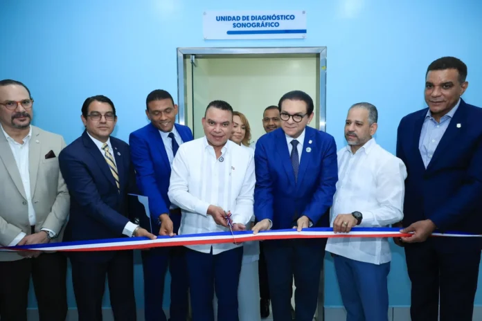 Densitómetro óseo en Hospital Cabral y Báez
