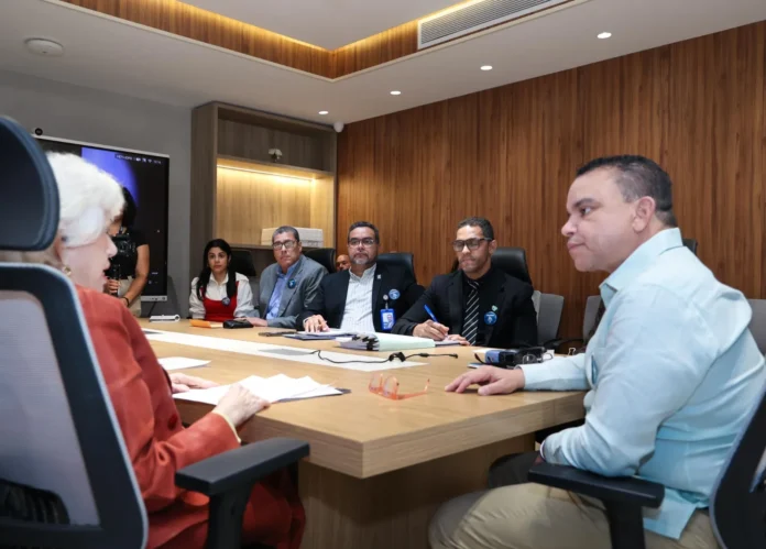 Reunión sobre ética en salud pública.