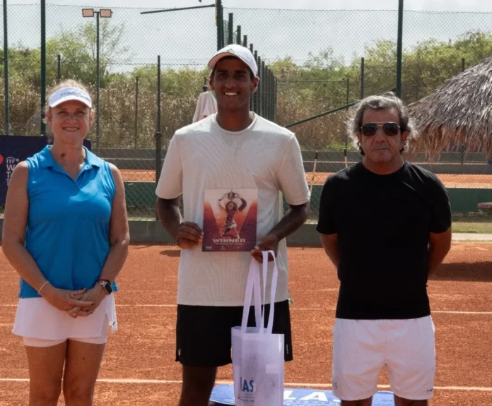 Bhardwaj y Chladova campeones Copa Maíz J100