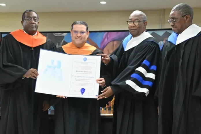 UASD reconoce a Yayo Sanz Lovatón