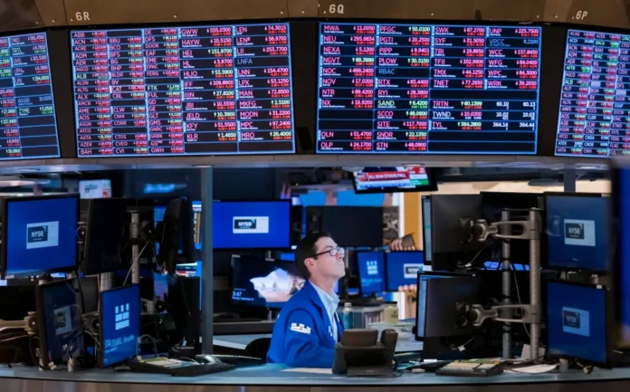 Dow Jones alcanza récord histórico en Wall Street.