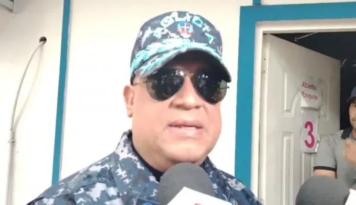 Adolescente arrestada por muerte de pareja.