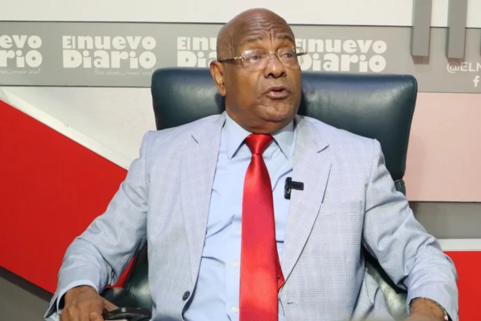 Cándido Mercedes habla sobre desconfianza política.