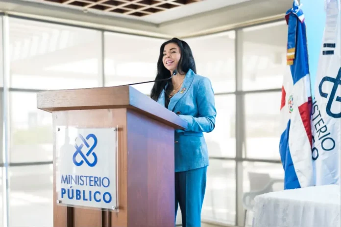 Procuradora anuncia plan de pensiones fiscales