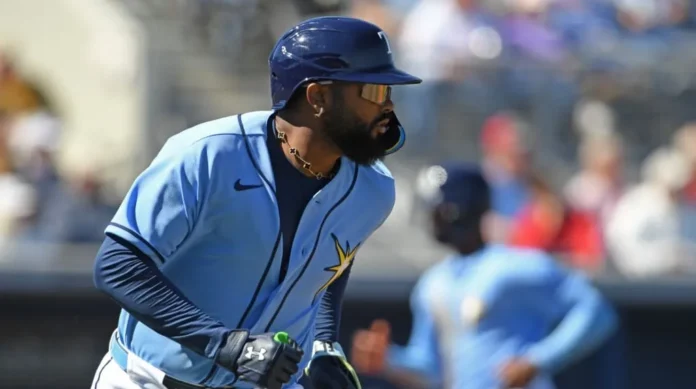 Rays vencen a Azulejos 12-2 en Toronto.