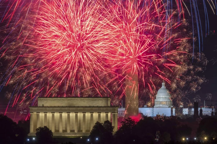 Fuegos artificiales en Washington, humo tóxico.