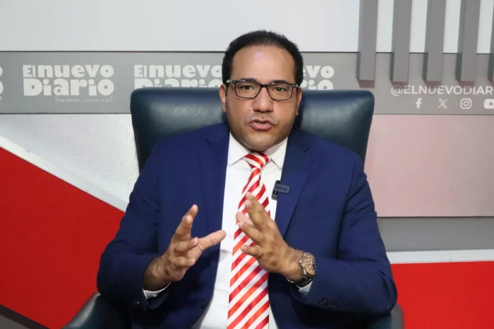 Salvador Holguín critica nuevo Código Penal.